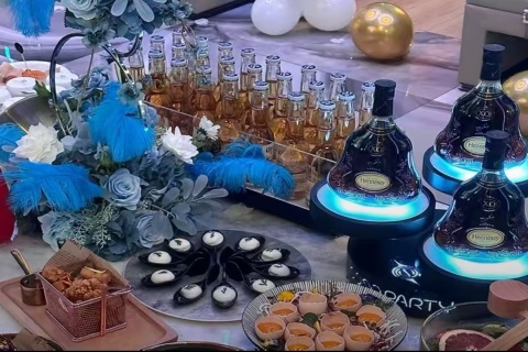 红河市里大型KTV娱乐场所招聘高薪兼职酒水促销员等你来客源稳